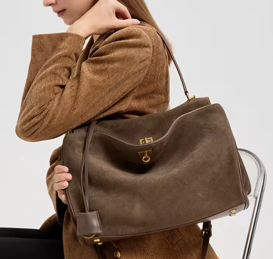 Sac à Main Tressé en Cuir Véritable – Élégance & Grande Capacité